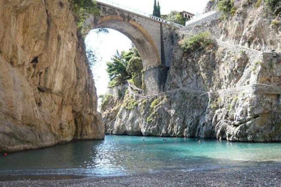 From Naples: Pompeii & Amalfi Coast Full-Day Trip with Lunch - Sorrento and the short tasting
