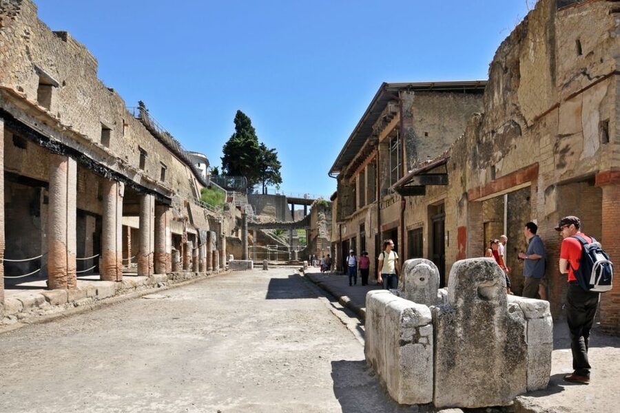 From Naples: Pompeii and Herculaneum Tour with Lunch - Why visiting both ancient cities is worth your day