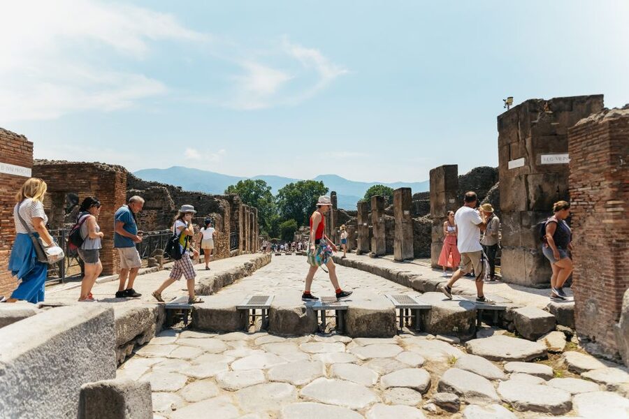 From Naples: Pompeii Ruins & Mount Vesuvius Day Tour - Should you book the Pompeii and Vesuvius tour?