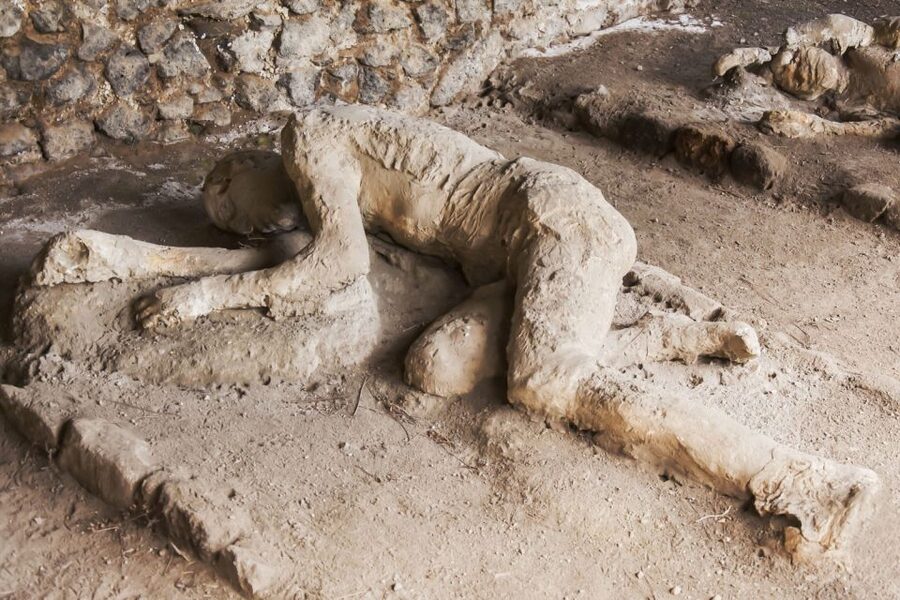 From Naples: Pompeii Skip-the-Line Entry Ticket and Tour - Key points at a glance