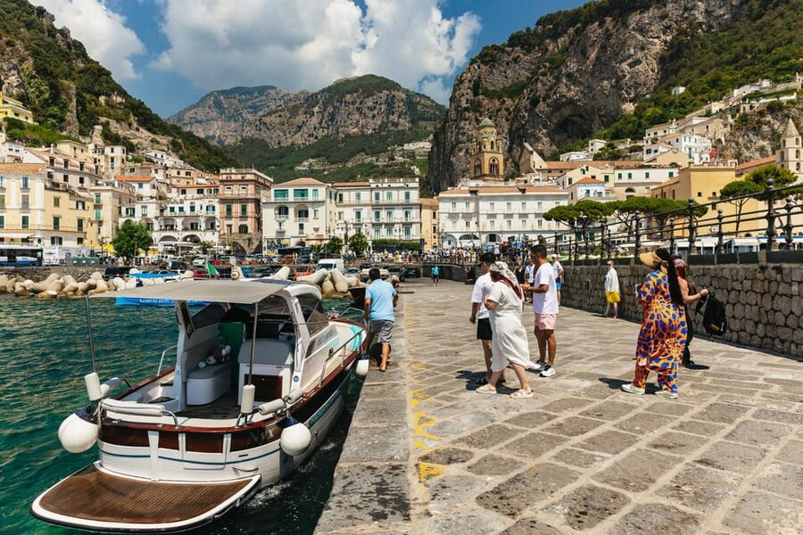 From Naples: Positano and Amalfi Boat Tour with Drinks - Why the boat beats a full day on the coastal road