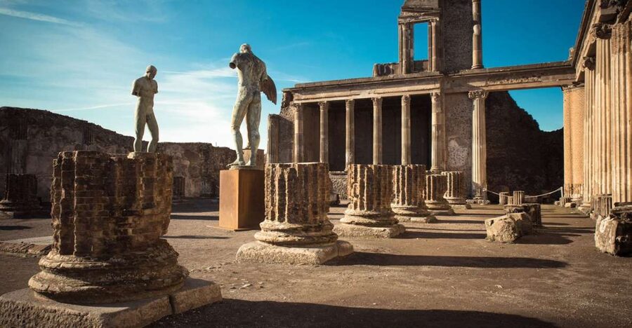 From Naples: Ruins of Pompeii - Why Pompeii works best with a guide