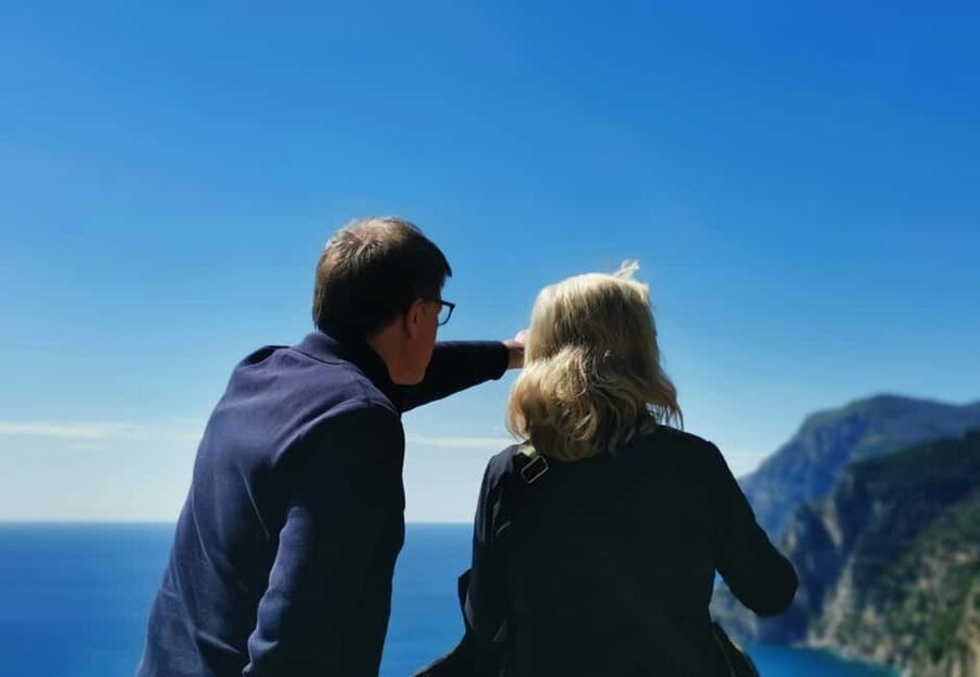 From Naples/Salerno: Group Tour to Positano, Amalfi, Ravello - The minibus, group size, and cruise timing