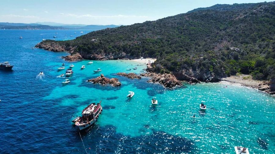 From Palau/La Maddal: Boat Tour of La Maddalena Archipelago - Budelli and the pale sand of Spiaggia del Cavaliere