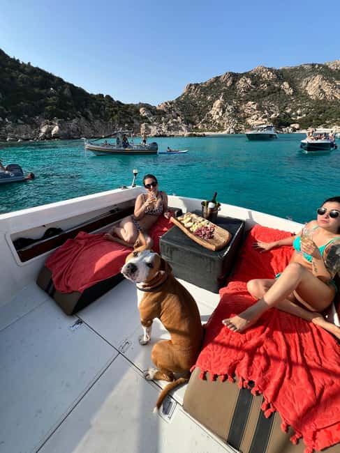From Palau/La Maddalena: All inclusive Yacht Tour - Lunch on board, with Sardinian touches