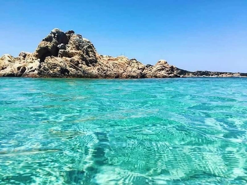 From Palau: La Maddalena Cruise with Lunch & Drinks - Why the small boat changes the day