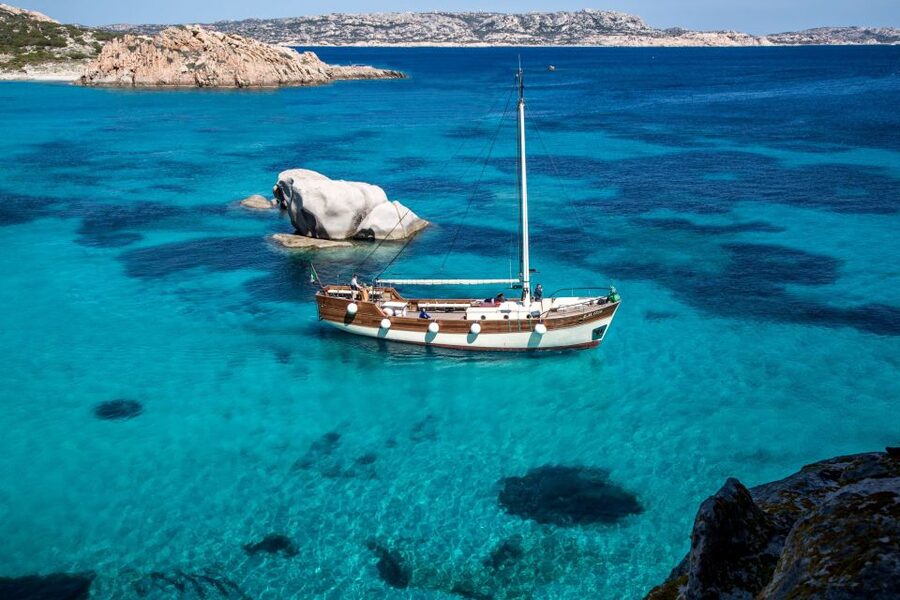 From Palau or La Maddalena: Archipelago Sailing Ship Tour - Comfort, sun, spray, and access