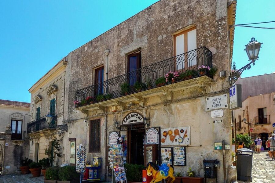 From Palermo: Erice, Salt Pans, and Segesta Day Trip - Segesta’s Doric temple on the hill