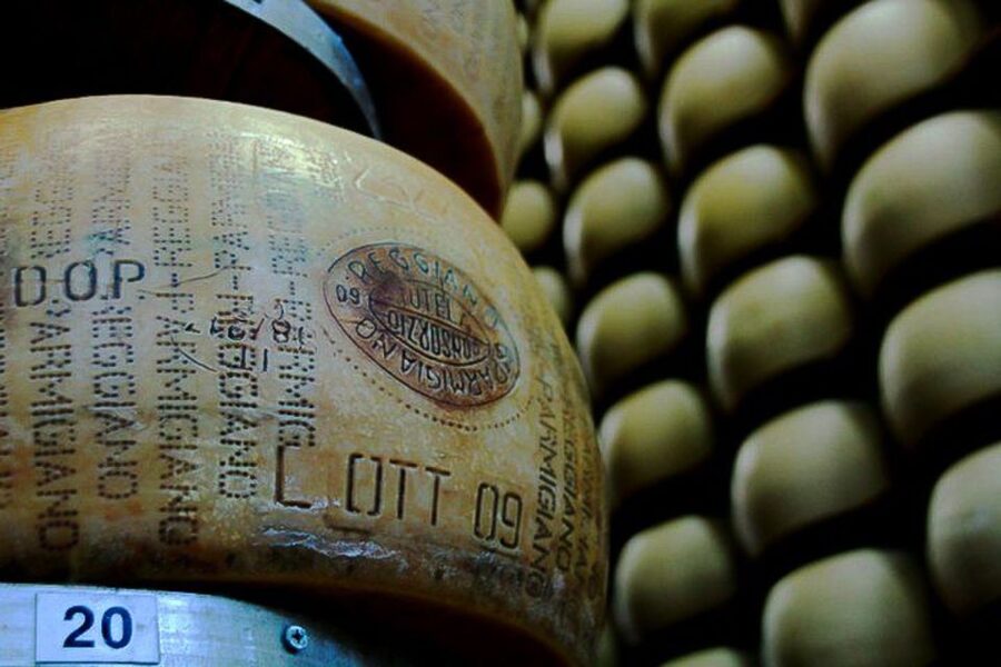 From Parma: Parmesan, Parma Ham & Balsamic Vinegar Tour - Key points at a glance