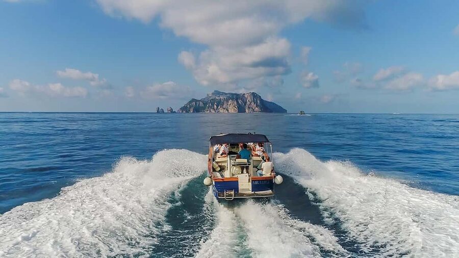 From Positano: Day trip to Capri - Group Tour by boat - Meeting at Positano’s Spiaggia Grande
