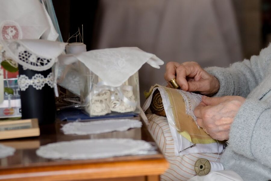 From Punta Sabbioni: Venice, Murano & Burano Guided Tour - Burano’s painted houses and lace shops