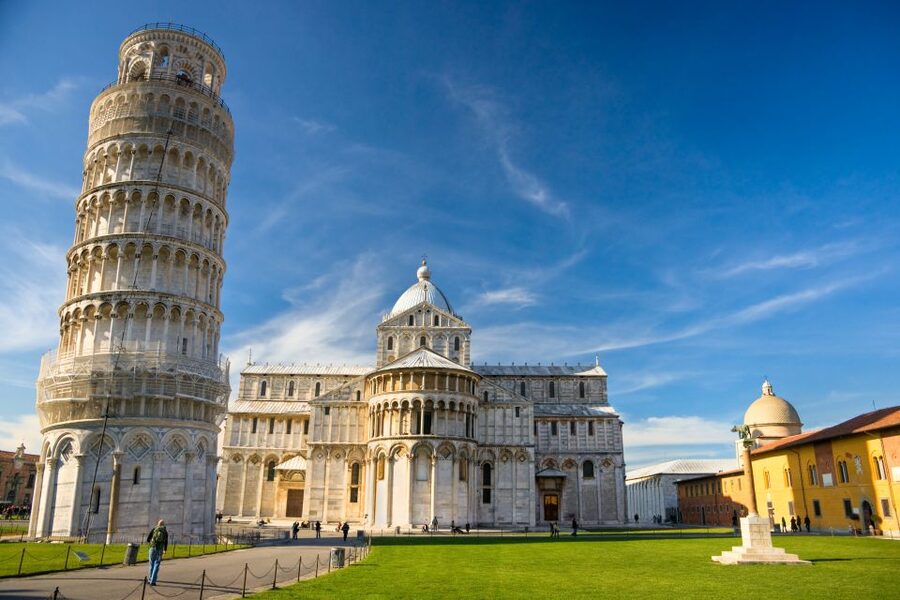 From Rome: Discover Florence and Pisa in a Full-Day Tour - Florence’s Medieval Streets and Cathedral Center
