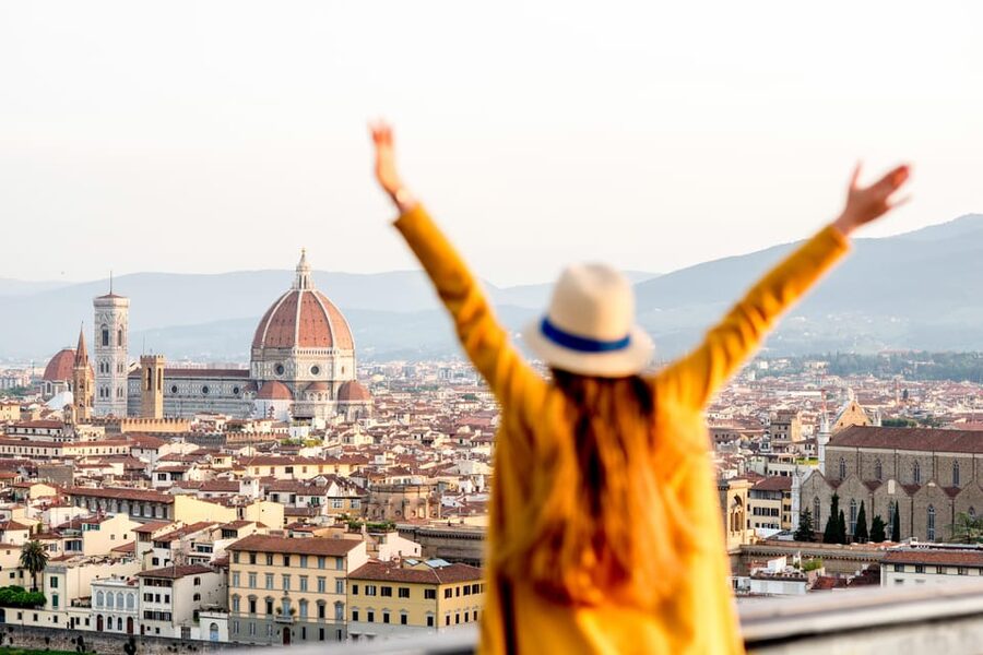 From Rome: Discover Florence & Pisa in a Full-Day Trip - The Bus Ride Is the Price of Seeing Both Cities