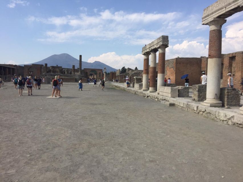 From Rome: Pompeii All-Inclusive Tour with Live Guide - Is the $145 price fair?