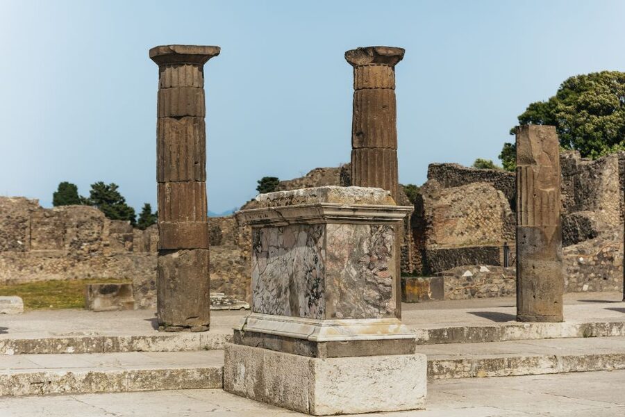 From Rome: Pompeii Day Trip with Optional Vesuvius and Lunch - Choose your Vesuvius experience carefully