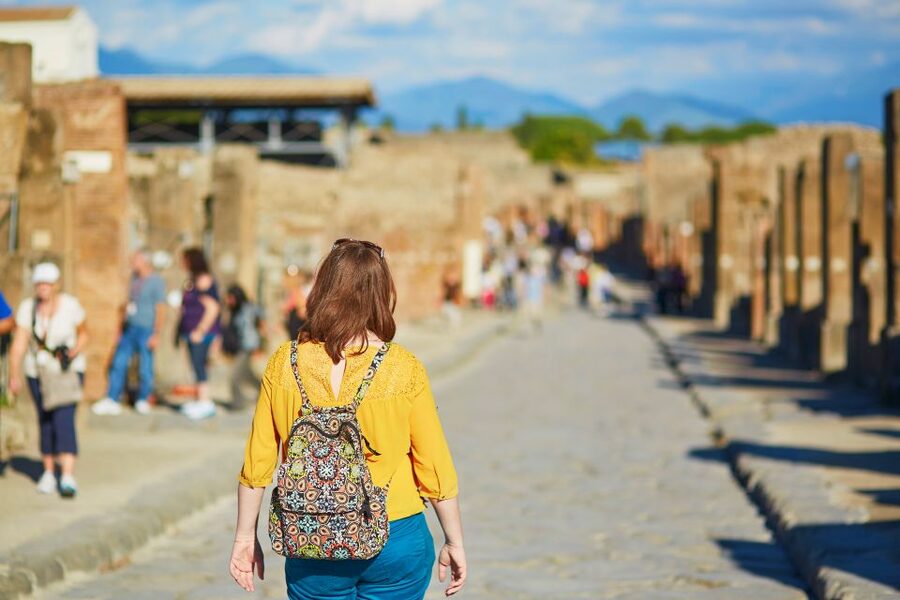From Rome: Pompeii, Positano and Amalfi Coast Day Trip - Positano in 90 minutes
