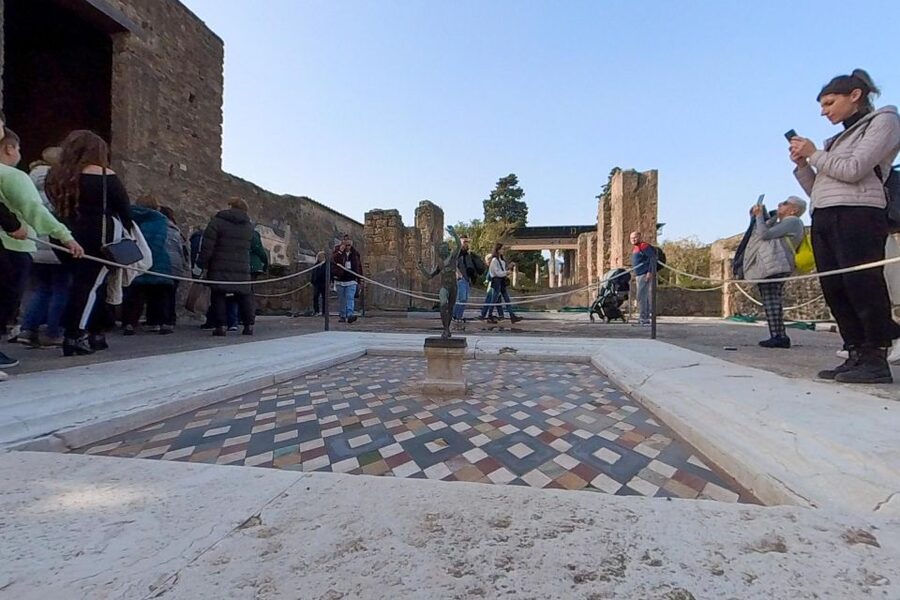 From Sorrento: Pompeii and Vesuvius Guided Tour with Lunch - What two hours at Pompeii can and cannot do