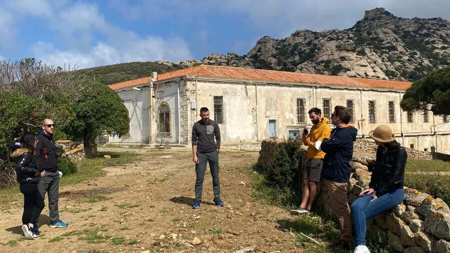 From Stintino: Asinara minivan tour - Along the rough road to Cala di Sgombro di Dentro