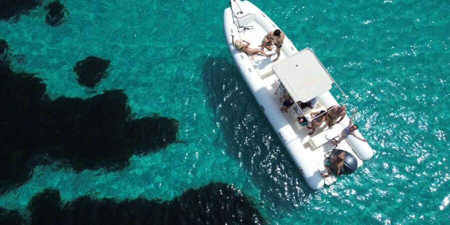 From Trapani: Favignana and Levanzo Egadi Island Day Cruise - The crew makes a real difference