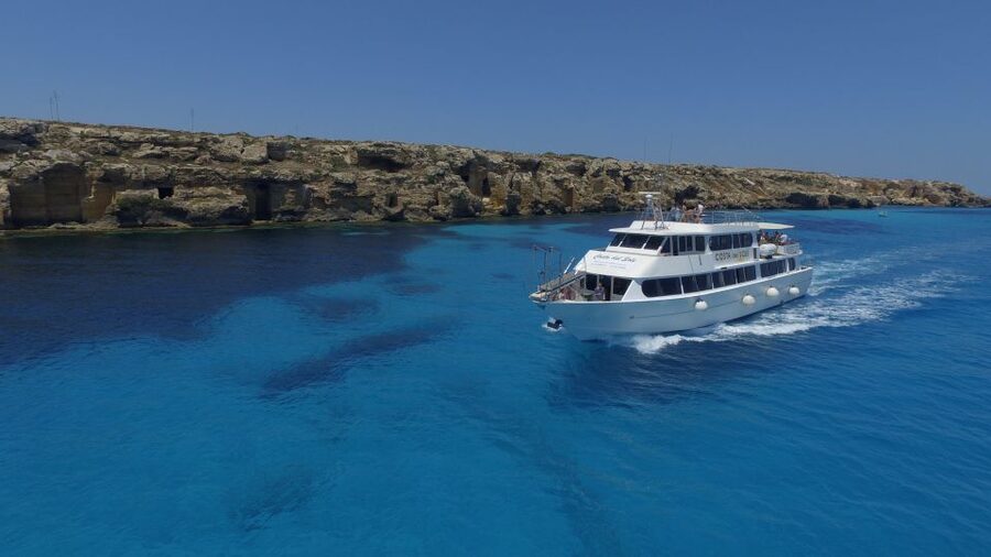 From Trapani: Favignana and Levanzo Mini Cruise with Lunch - Lunch with Trapani-style pesto