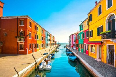 Murano & Burano Guided Tour by Private Boat