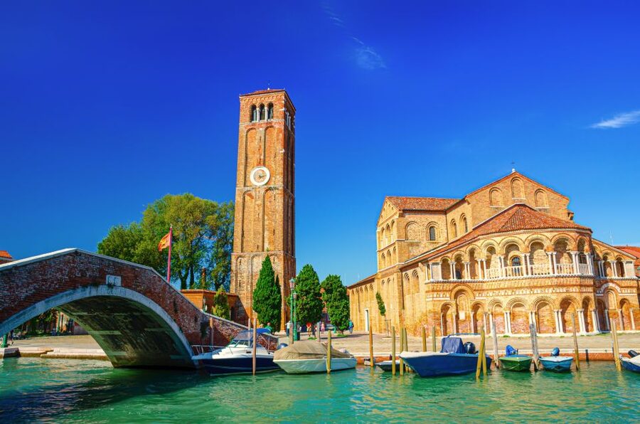 From Venice: Murano & Burano Guided Tour by Private Boat - Who should book this island tour?