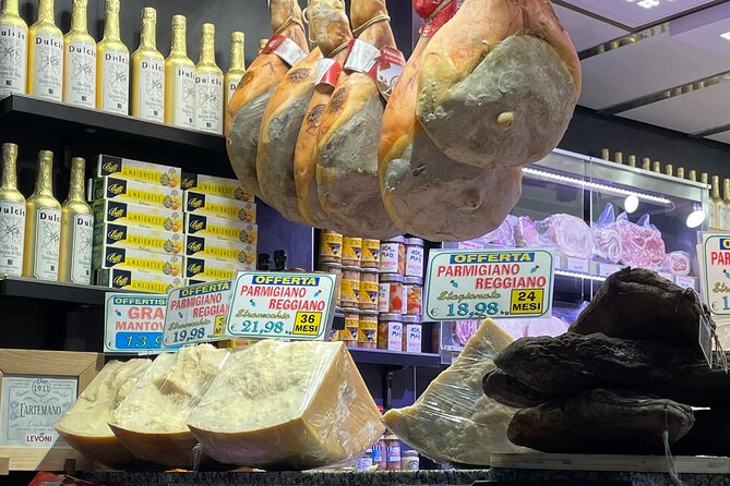 Genoa Food, Wine Tasting & History Walking Tour - Group size, language, and dietary needs