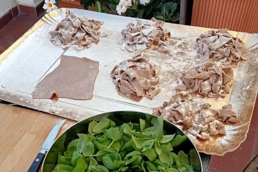Genova: Homemade Pasta & Pesto Local Chef Class with Wine - What the $105 price includes