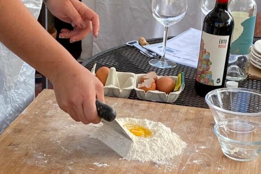 Genova: Homemade Pasta & Pesto Local Chef Class with Wine - Arriving at Vico inferiore Valoria