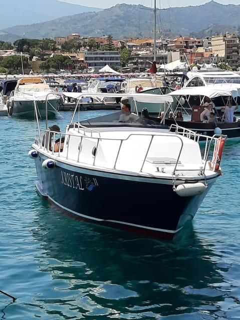 Giardini Naxos: Taormina & Isola Cruise Bella with Aperitif - Should you book the Isola Bella cruise?