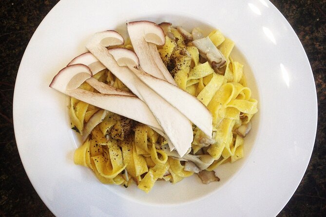 Gnocchi, Pasta, Tiramisù and Wine Class - Wine, conversation, and the meal you made