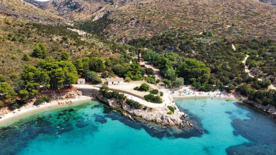 Golfo Aranci: Kayak Tour with Dolphins and Aperitif - Reaching Figarolo island by kayak