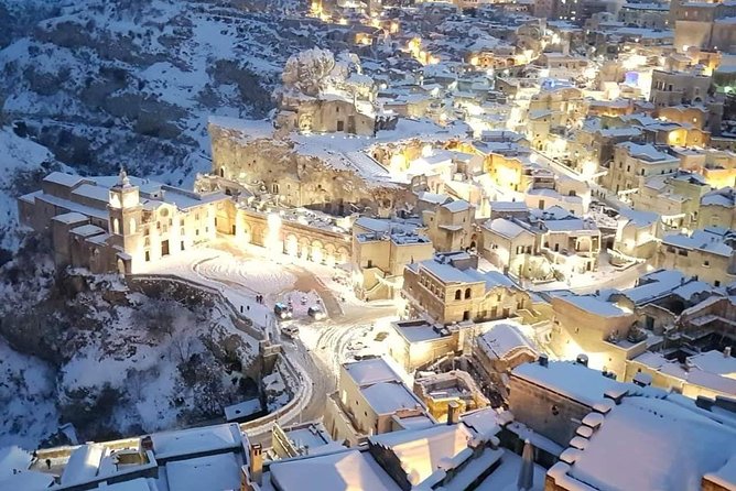 Guided Tour of Matera Sassi - San Pietro and the route through the Sassi