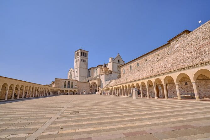 Heart of Italy Day Trip: Visit Perugia and Assisi from Florence - Leaving Florence for Umbria