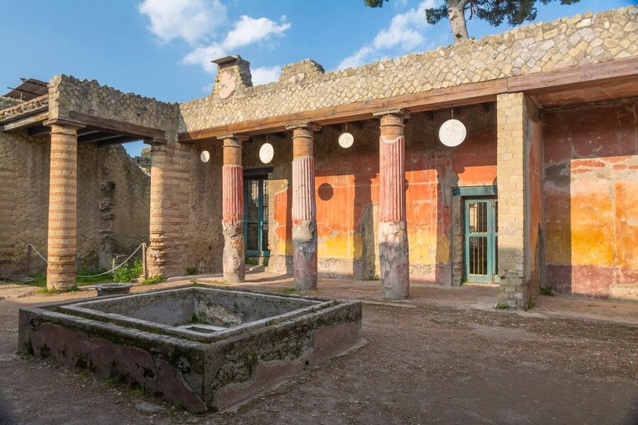 Herculaneum: Skip-the-Line Entry Ticket with Audio Guide - Starting with the map and audio guide