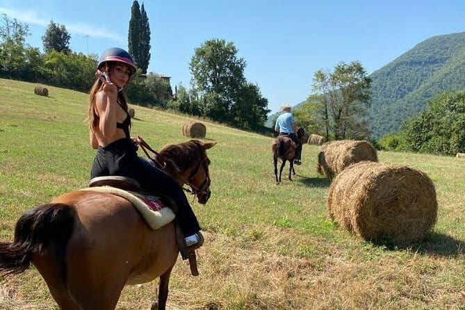 Hot Air Balloon ride in Tuscany countryside from Chianti - Landing in a field and returning by road