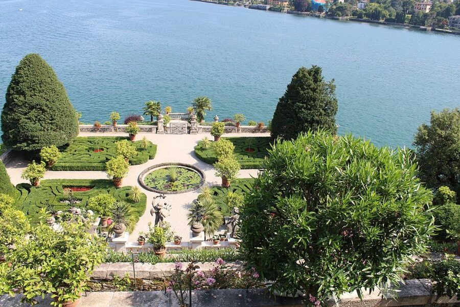 Isola dei Pescatori and Isola Bella Hop-on Hop-off Boat - Starting at Stresa’s Marconi pier