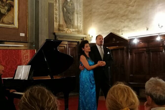 Italian Opera Concert Ticket in Florence’s Santa Monaca Church - What happens from arrival at 8:45pm