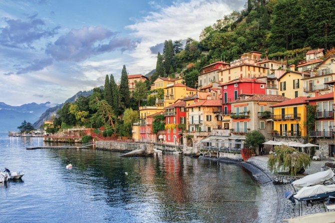 Italy and Switzerland Day Trip: Lake Como, Bellagio & Lugano from Milan - Crossing into Italian-speaking Lugano