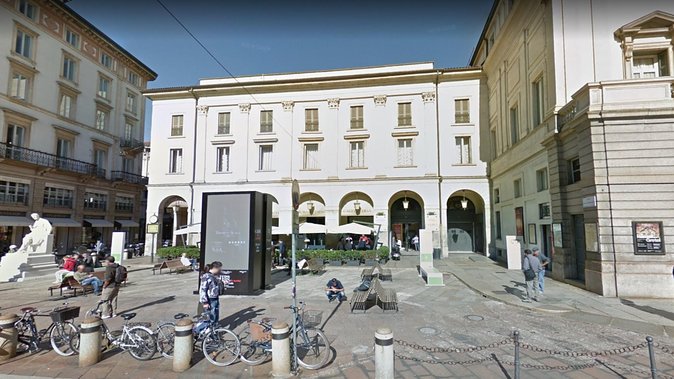 La Scala Theatre and Museum Tour in Milan With Private Guide - The private guide wording needs a careful look