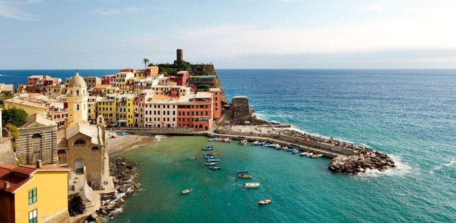 La Spezia: Cinque Terre and Portovenere Full-Day Boat Tour - Red cliffs, sea caves, and Monesteroli