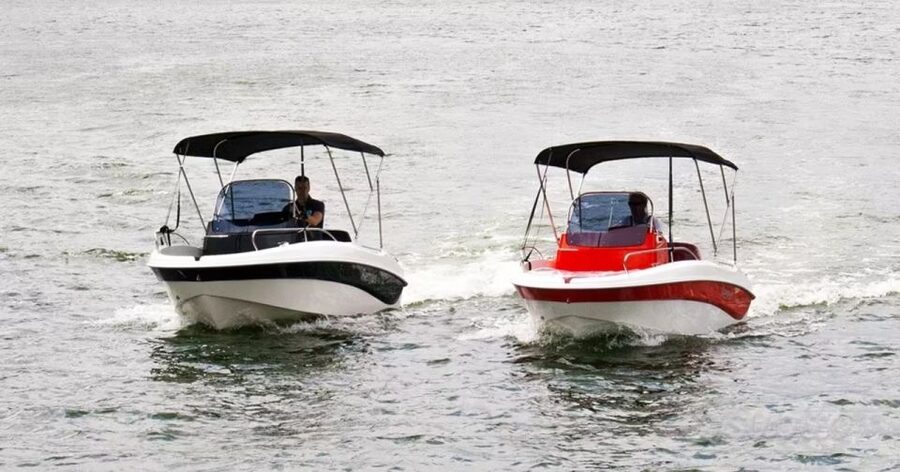 Lake Como: 3-Hour Boat Rental - Mountain Towns and the Shape of the Lake