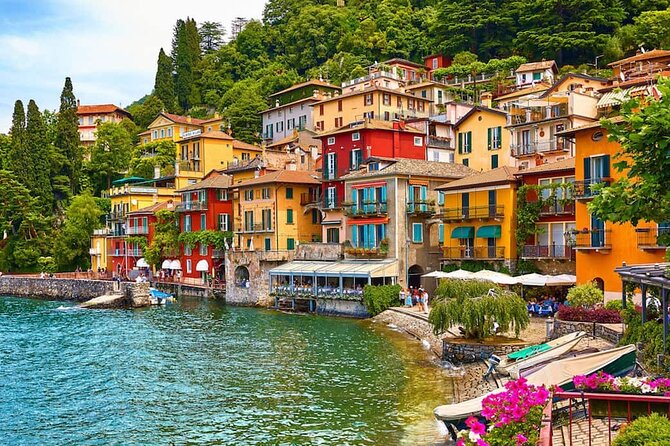 Lake Como and Switzerland: Bellagio & Lugano Tour With Boat Ride - How the guides shape the day
