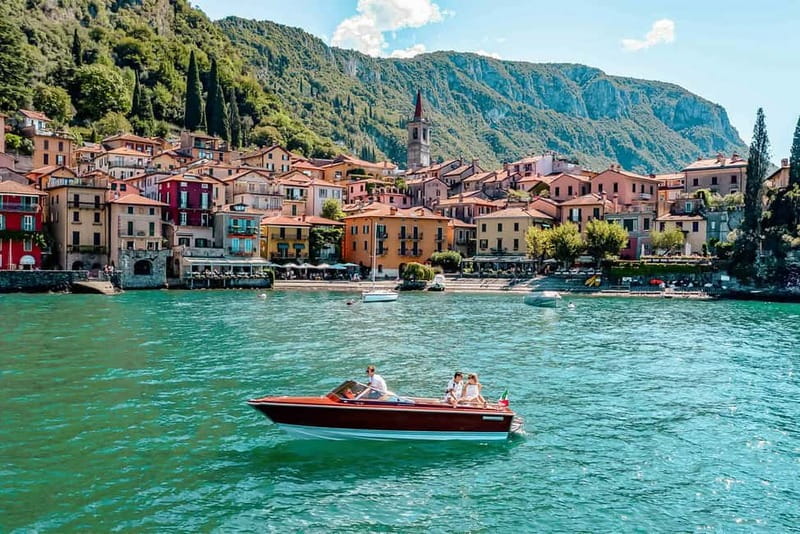 Lake Como: Classic Boat Private Tour - Why a wooden boat changes the Lake Como experience
