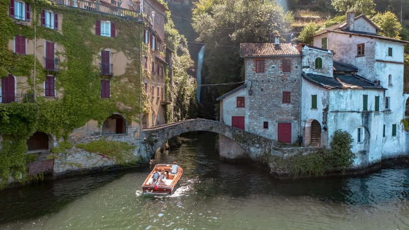 Lake Como: Classic Boat Private Tour - Villa Cassinella and the shorter route