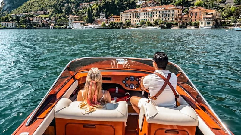 Lake Como: Classic Boat Private Tour - Leaving from Cantiere Cadenazzi near Lenno
