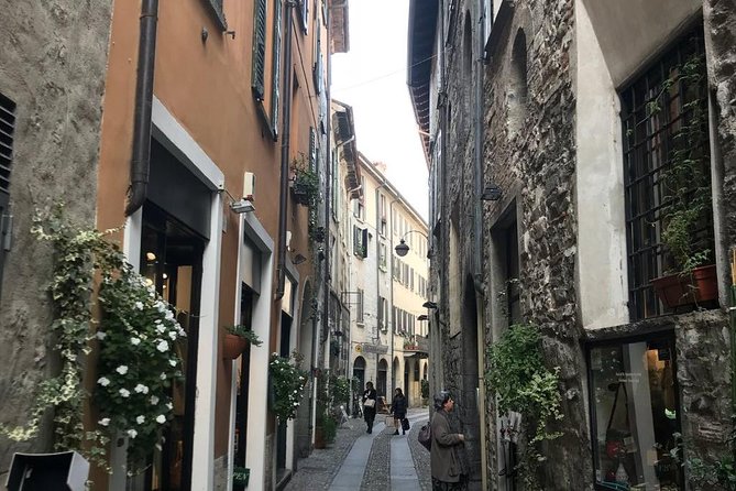 Lake Como: eBike City Tour Guided by an iPad and a Tour Leader - Villa Olmo and the final lakeside views
