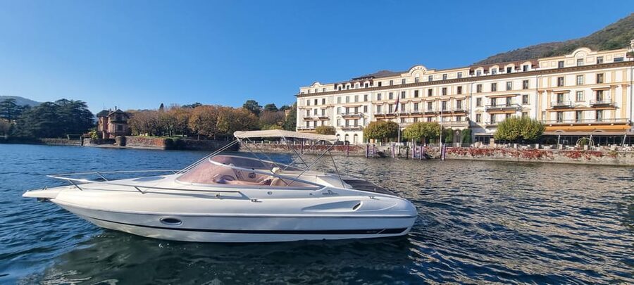 Lake Como: Shared Boat Tour with Prosecco Aperitif - Audio commentary or live guide?