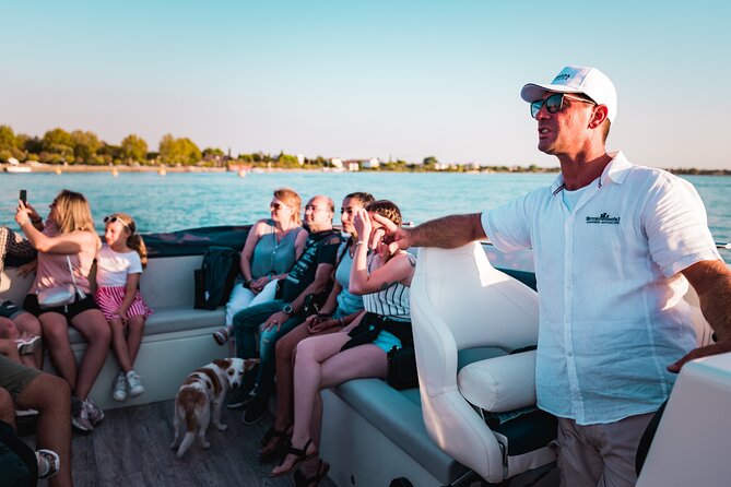 Lake Garda Mini Cruise: Sirmione Peninsula - Why the water view changes Sirmione