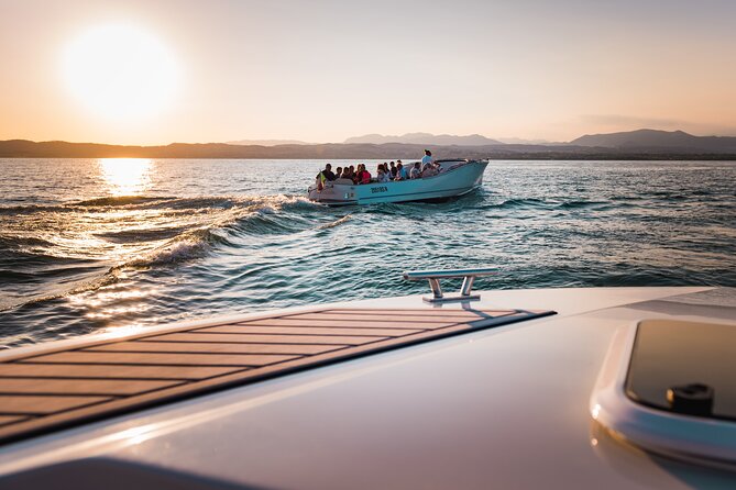 Lake Garda Mini Cruise: Sirmione Peninsula - The Grotte di Catullo from the lake